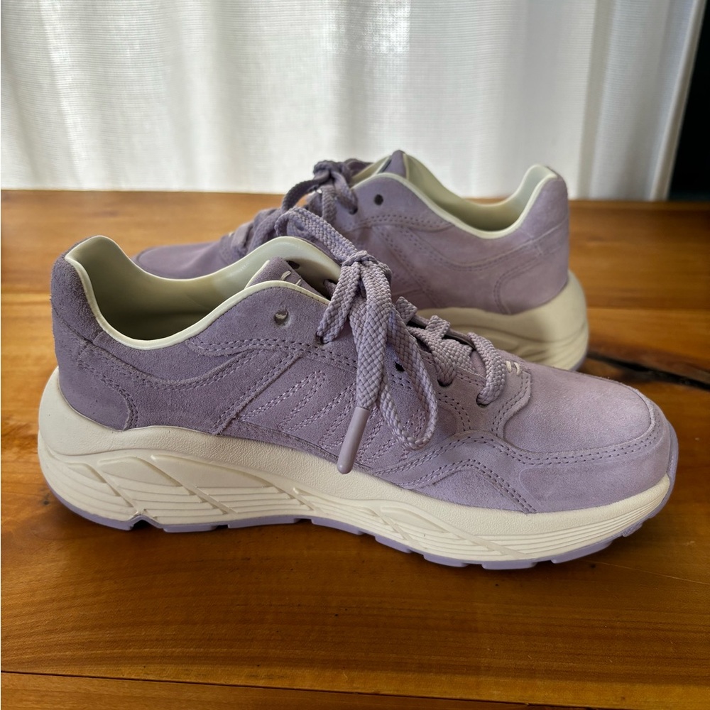 New without tags LABEL Go-To Sneaker Shoes Lavander Suede Size Women 5.5